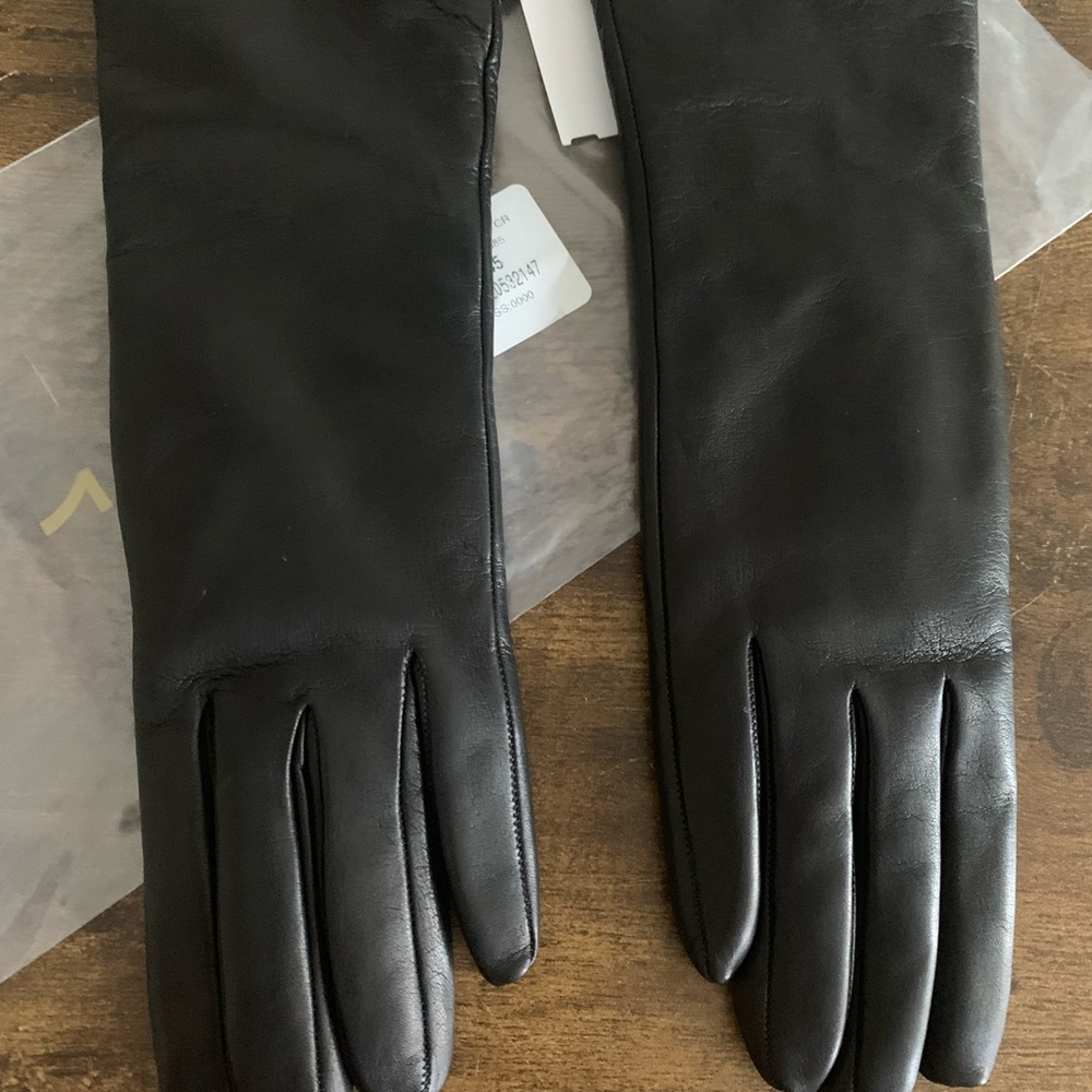 Bloomingdales gloves